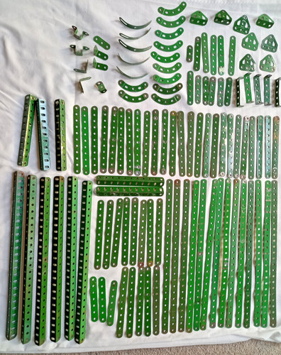 Meccano over 100 girders - over,