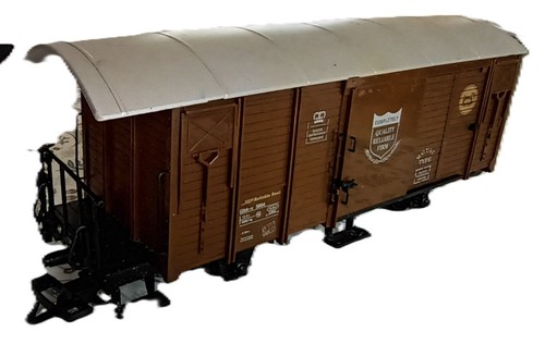 Scale box car brown - box,