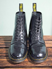 Dr Martens Vintage 90s Made in England 1460 Black boots 8 eyelets size UK 9(118)