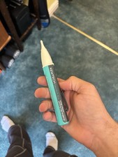 Kewtech Voltage Tester Pen Volt Stick with Dual Sensitivity CAT IV Rated