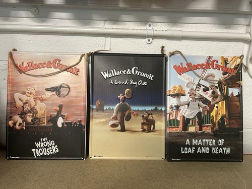 Wallace gromit embossed - wallace, &