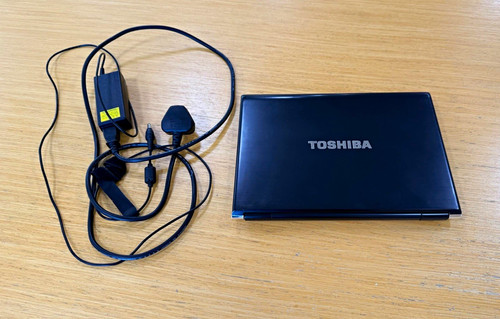 Toshiba portege 9in - portege, 13-13.9in