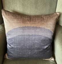 18”x18” West Elm Square