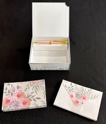 Laura ashley set - 20, blank