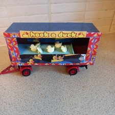 Corgi Showmans Fairground Circus Code 3 hook a duck  Trailer.
