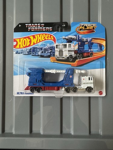 Hot wheels transformers ultra - hot,