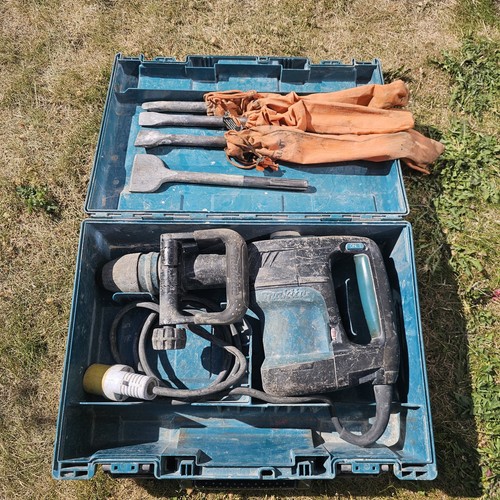 Makita breaker with chisels - makita,