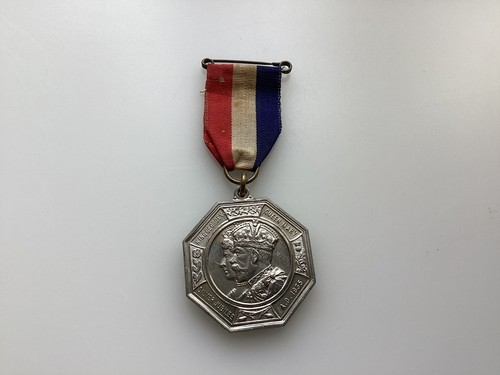 High graded 1935 king george - graded,,