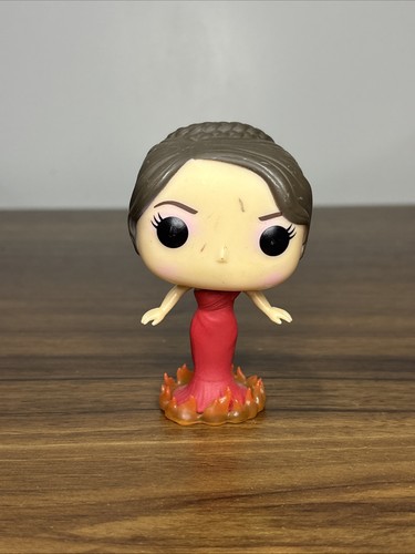 Katniss everdeen girl fire - katniss,