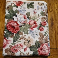 Floral Rose Curtain Style Remnant 4.5 Yards/4.1 Metres X 1.5 Yards/1.3 Metres