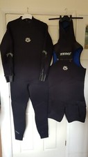 ZERO titanium 2 Piece Double Seal SEMI DRY SYSTEM SUIT large Made South Africa 
