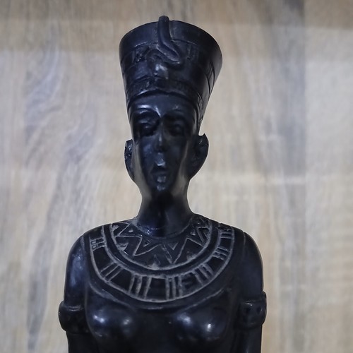 Vintage nefertiti statue hand - statue,