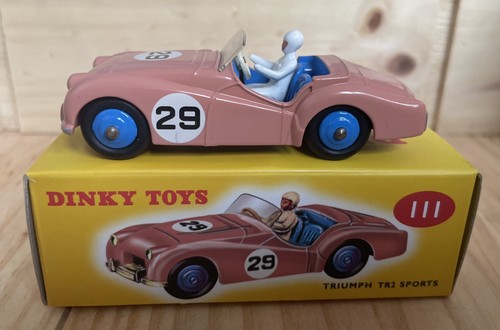 Dinky 111 triumph - /,