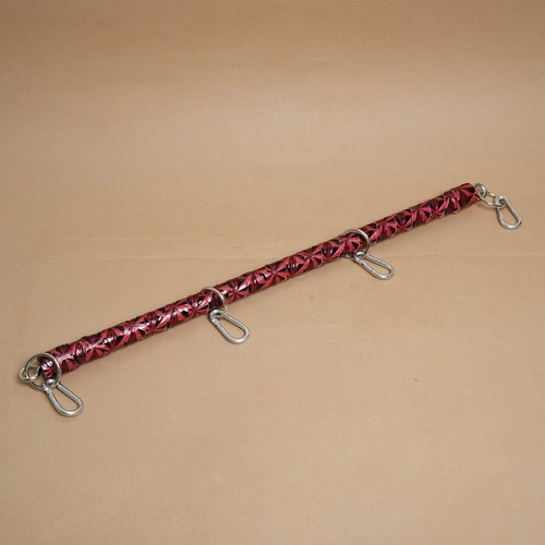 Open leg spreader bar - open,