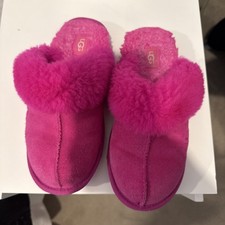 UGG Slippers Magenta Pink