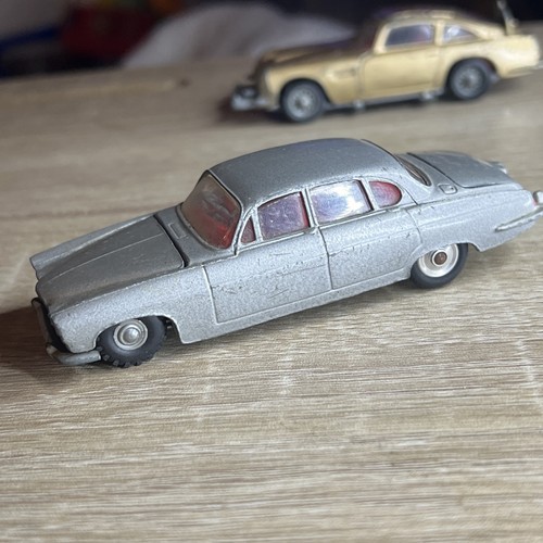 Corgi jaguar saloon - jaguar,