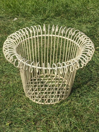 Wrought iron style metal