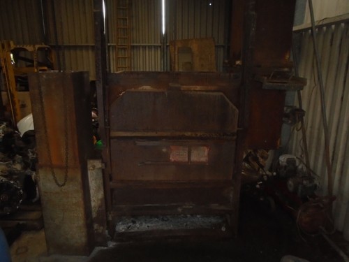 Aluminium melting furnace - aluminium,