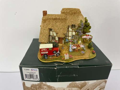 Lilliput lane strawberry - lane,