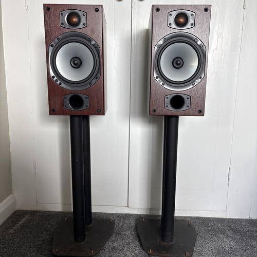 Pair monitor audio - audio, b2