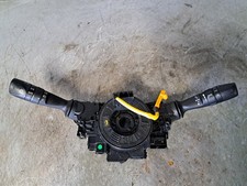 Toyota auris hatchback 4d - toyota,