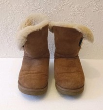 Ugg Bailey Button Women's