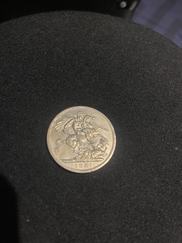 Five shilling silver coin - five,