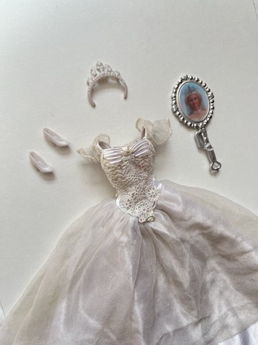 Barbie princess bride 2000s - princess,