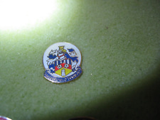RARE OLD HUDDERSFIELD TOWN FOOTBALL CLUB (101) ENAMEL PRESS PIN BADGE