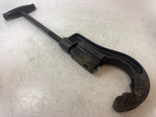 Record pipe cutter 103 - pipe,