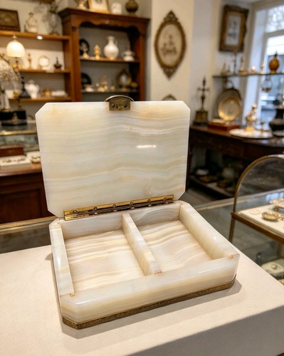 Antique art deco henry - antique,