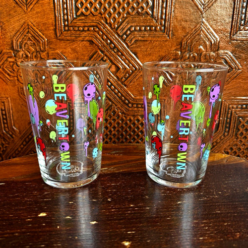 Beavertown pint beer - beavertown, glasses