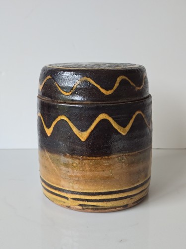 Clive bowen slipware lidded - bowen,