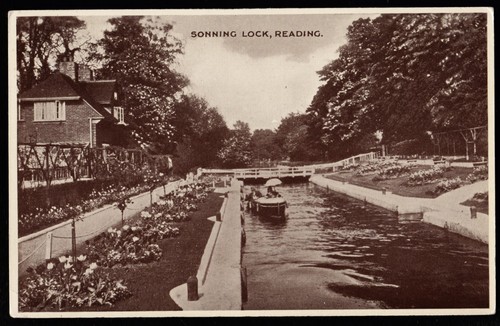Sonning lock river - river, thames