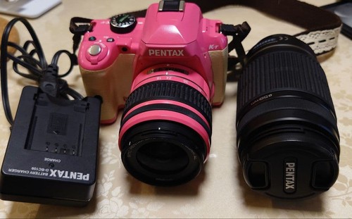 Pentax dslr camera - w/, l