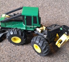 John Deere 1:32 Log Skidder Die Cast Model
