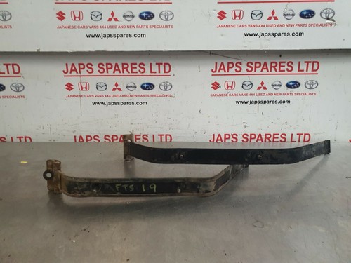 Toyota hilux single cab - single,