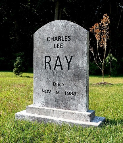 Charles lee ray chucky childs - ray,