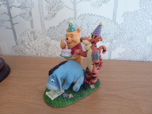 Disney simply pooh figurine - simply,