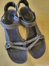 Teva Ladies Grey Leather Wedge Mid Heel Strappy Shoes.. Size 8.. USED