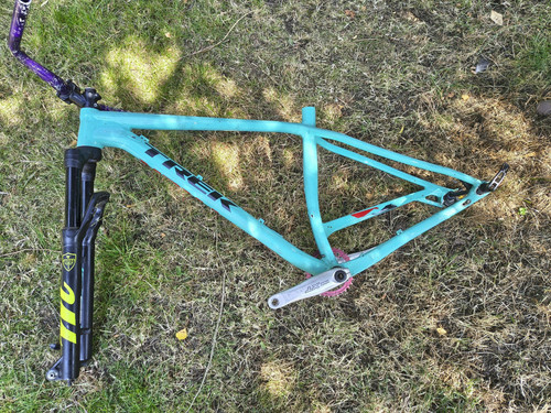 Medium trek stache frame with - medium,