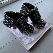 RARE Jeffrey Cambell LITA