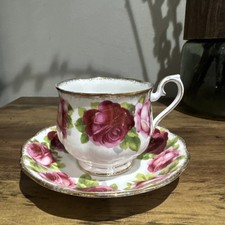 Royal Albert Old English Rose