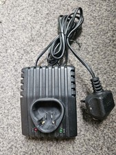 Bauker 18v Extra Fast 2.5A Li-Ion Power Tool Battery Charger ACG112W Genuine 