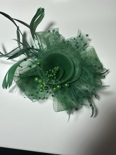 Green fascinator hat tea - green,