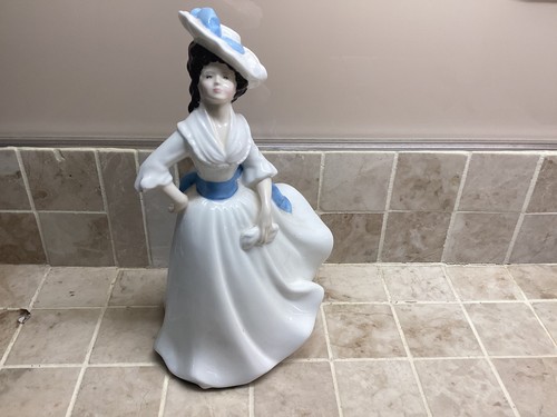 Royal doulton figurine - figurine,