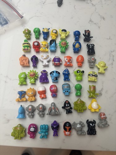 Gogos crazy bones job lot - gogos,