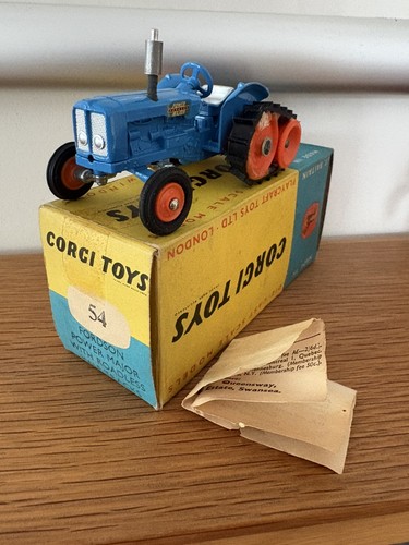 Corgi toys fordson power - corgi,
