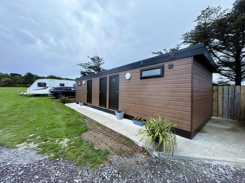 Portable cabin shower block - ,
