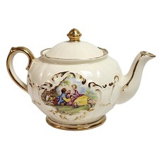 Sadler Teapot w/ Lid Courting